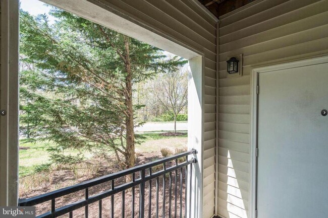 Building Photo - 12957 Centre Park Cir