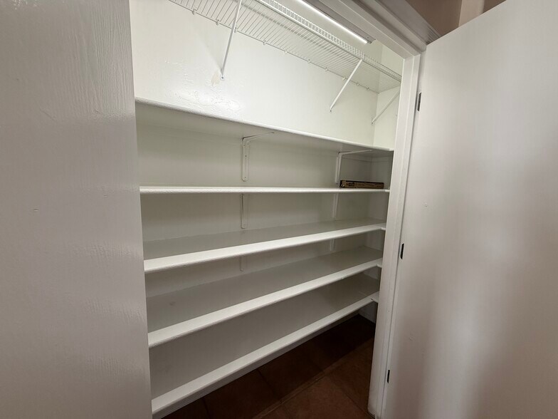 Building Photo - 2771 N Saramano Ln