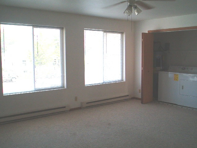 Building Photo - 560 Main Steet