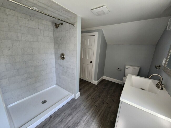 Building Photo - 148 Russells Mills Rd