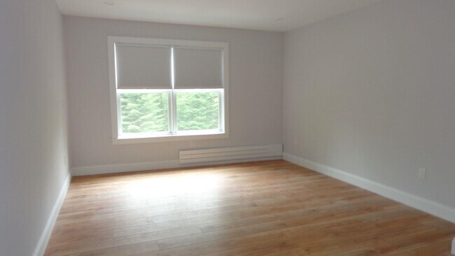 Building Photo - 112 Parkside Rd