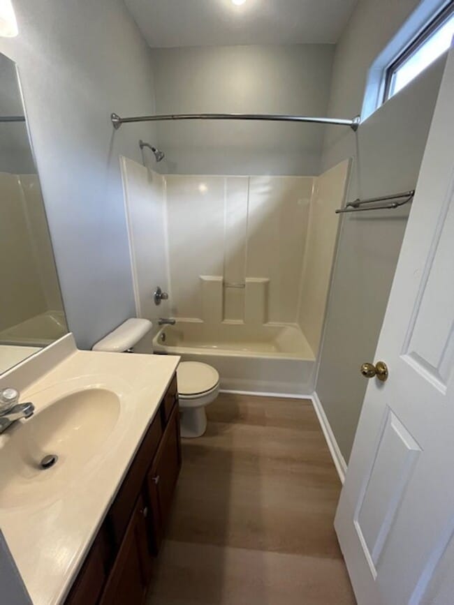 Building Photo - 3 Bedroom, 2 Bath home located conveniently in the Hamburg area!