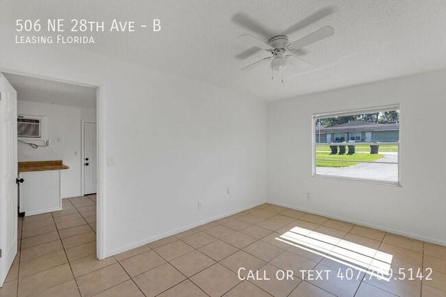 Building Photo - 506 NE 28th Ave