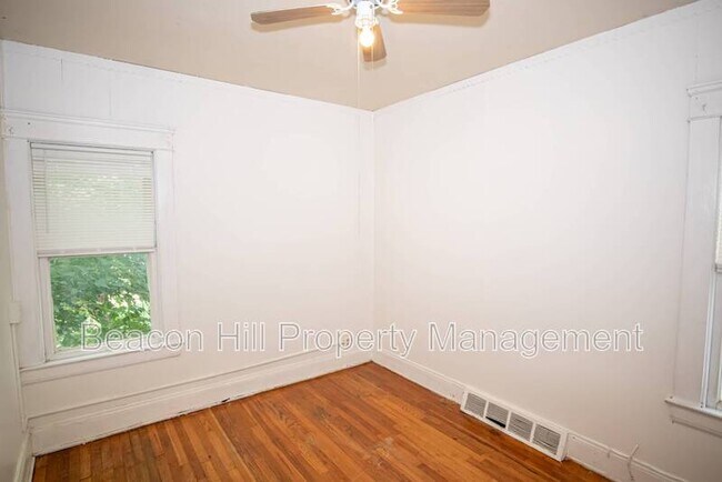 Building Photo - 14015 Idarose Ave