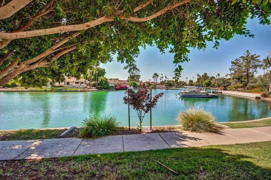 Dobson Ranch Lakes - 2146 West Isabella #254