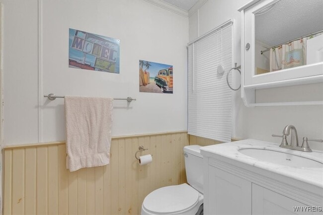 Building Photo - 8A Sun up