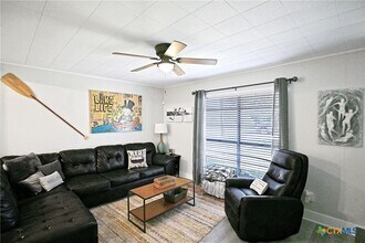Building Photo - 553 Scenic Dr