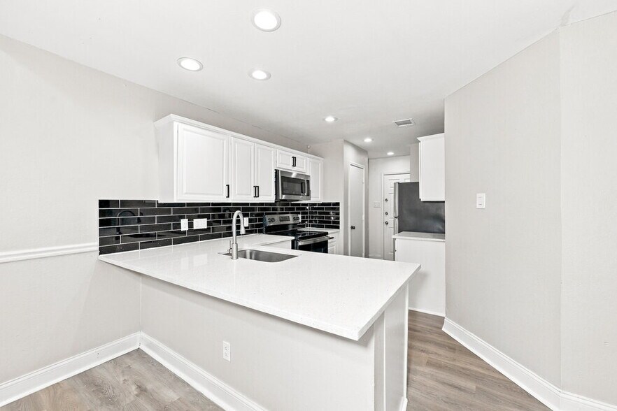 Building Photo - 1125 Harvest Hill Ln