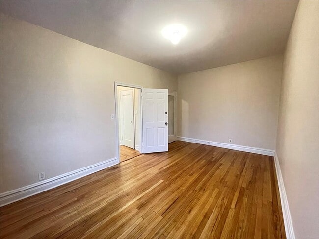 Building Photo - 110 Stonelea Pl