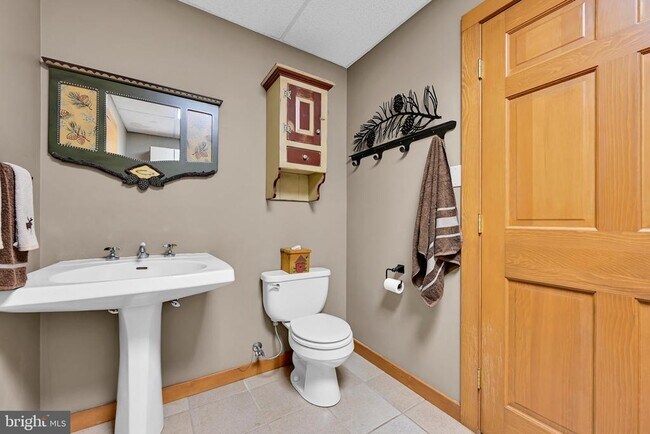 Building Photo - 1506 Wynonah Dr