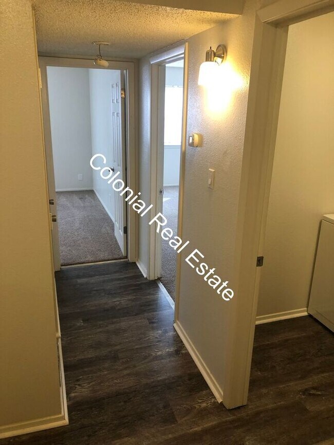 Building Photo - Cozy 2 bedroom 2 bathroom townhome