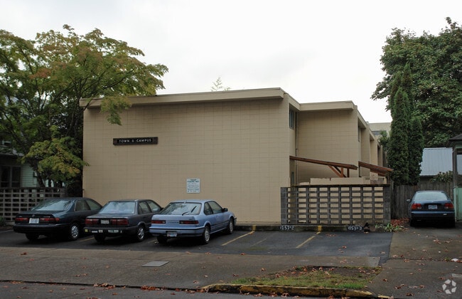 Primary Photo - Town & Campus Apartments