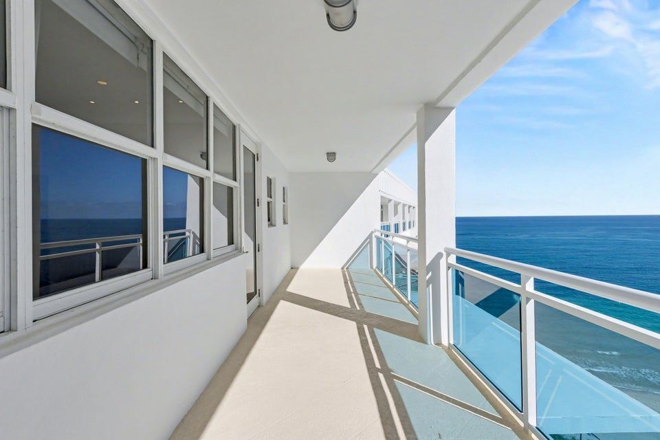 Building Photo - 3430 Galt Ocean Dr