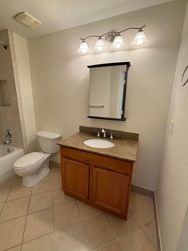 Building Photo - 12577 Westhampton Cir