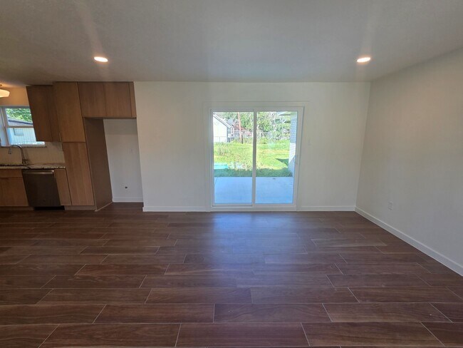 Building Photo - 803 Coleman St