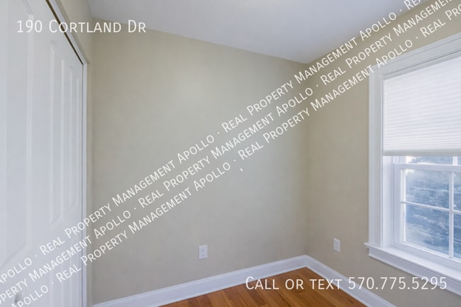 Building Photo - 190 Cortland Dr