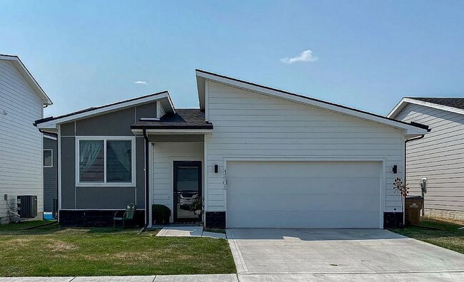 Primary Photo - Modern 3-Bedroom Ranch in Grimes – Availab...