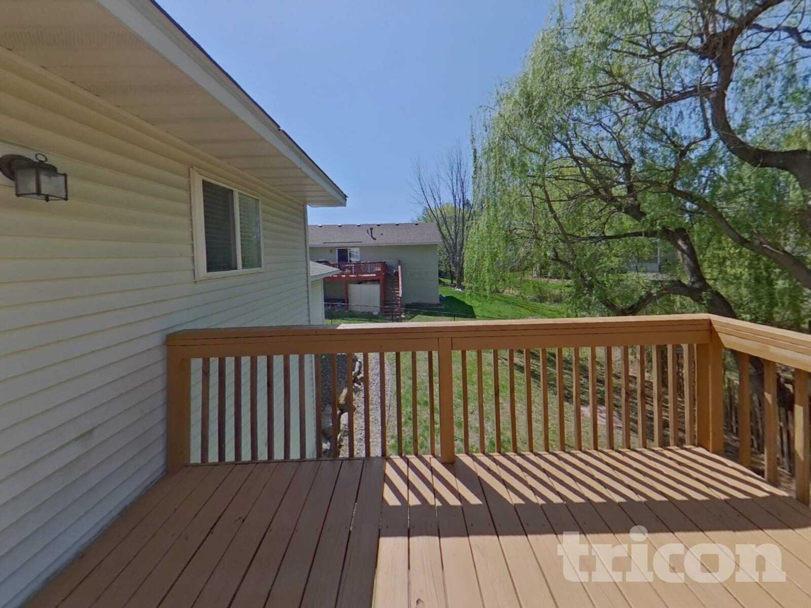Building Photo - 407 Wagon Wheel Cir