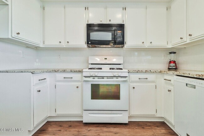 Building Photo - 26914 Deerweed Trail
