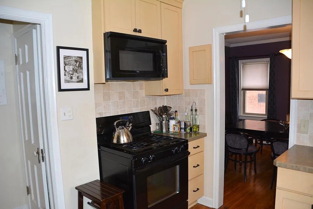 Stovetop, Oven, Microwave - 2475 Channing Rd