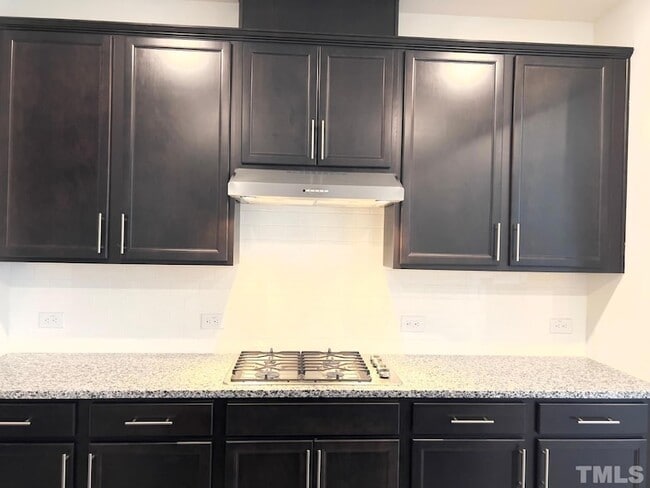 Building Photo - 341 Natsam Wds Wy