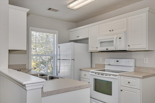 Building Photo - 7306 Dorado Dr