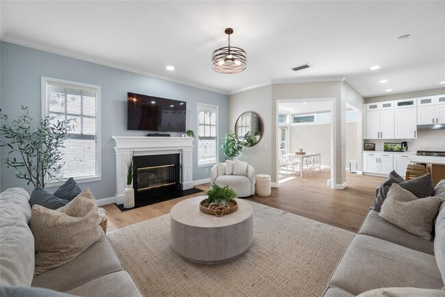 Building Photo - 2808 Southpointe Ln