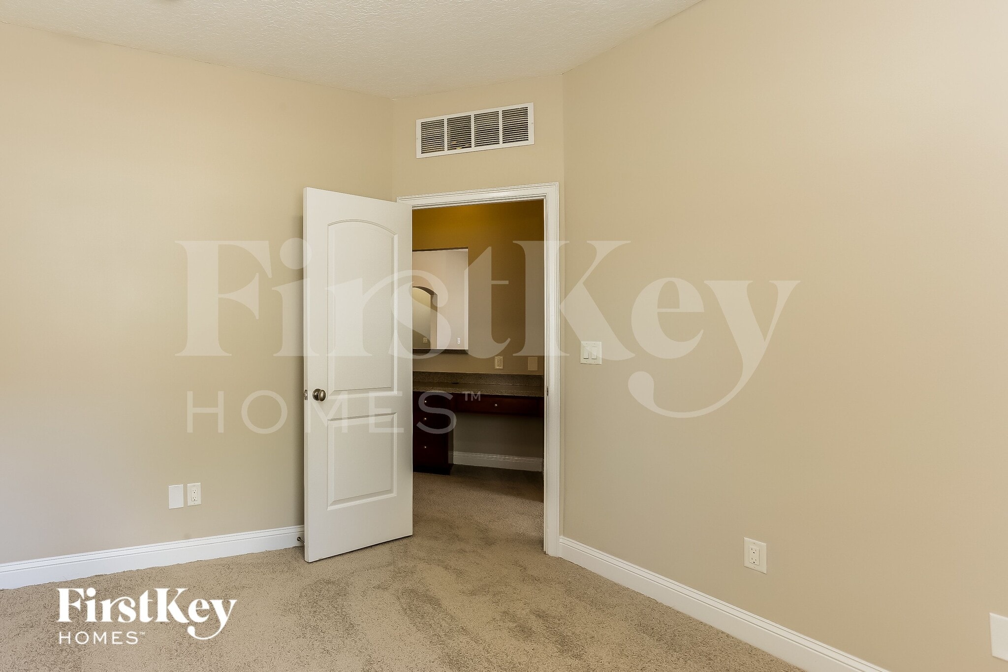 Building Photo - 86353 Sand Hickory Trail