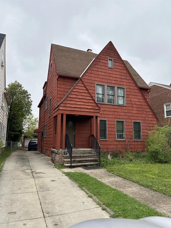 Building Photo - 3654 Strathavon Rd