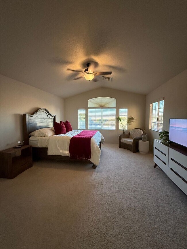 Building Photo - 2010 Richey Cir