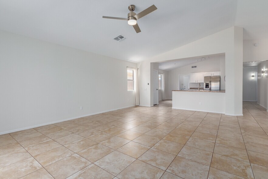 Building Photo - 3510 E Marco Polo Rd