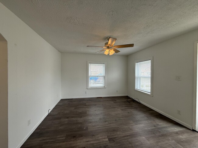 Building Photo - 13668 Irene St