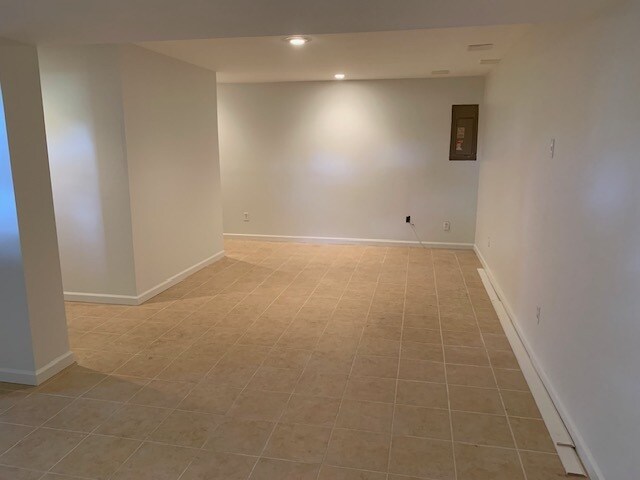 Fully finished Basemen - 8513 London Bridge Way