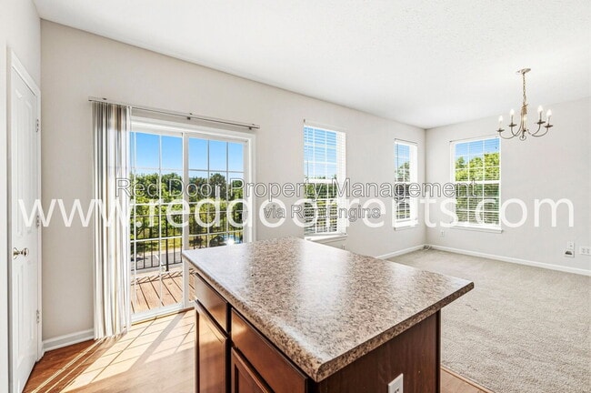 Building Photo - 13340 E Golden Gate Dr