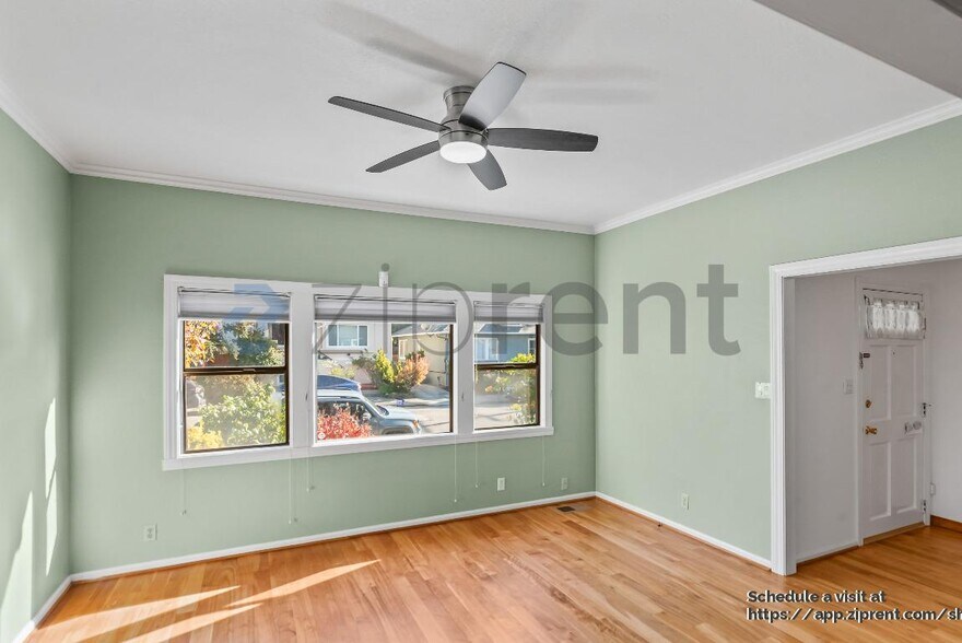 Building Photo - 4151 Manila Ave