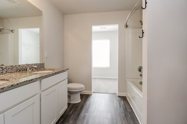 Building Photo - 950 Seay Rd