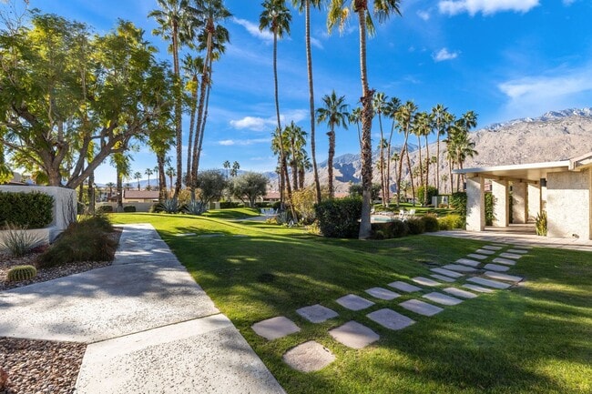 Building Photo - Mountain View Retreat in Palm Springs