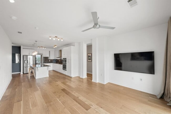 Building Photo - 3600 S Lamar Blvd