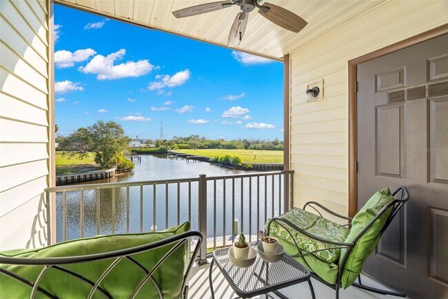 Building Photo - 412 Moorings Cove Dr
