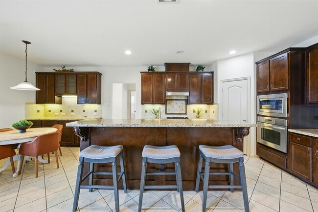 Building Photo - 19014 Ridge Cove Ln