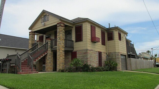 Primary Photo - 627 Sealy Ave