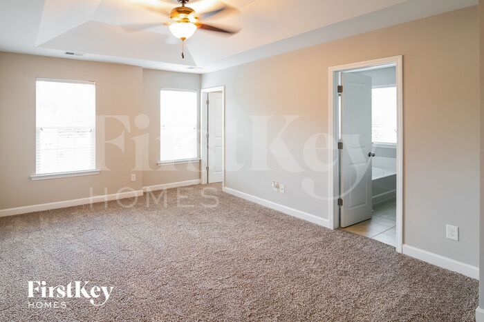 Building Photo - 3037 Adventure Way