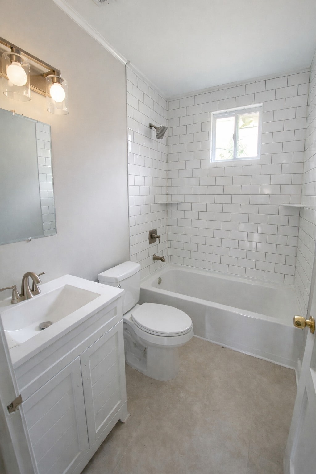 Bathroom - 932 33rd Ave N