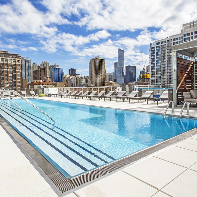 Building Photo - 247 W Chestnut St