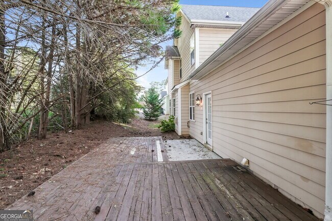 Building Photo - 906 Lakeside Ct