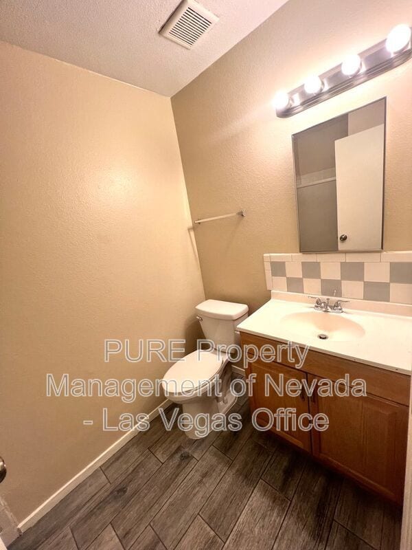 Building Photo - 5614 Reuben St