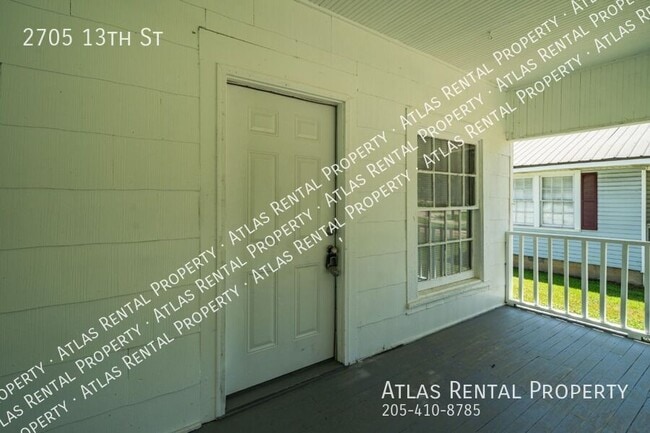 Building Photo - 2705 13th St