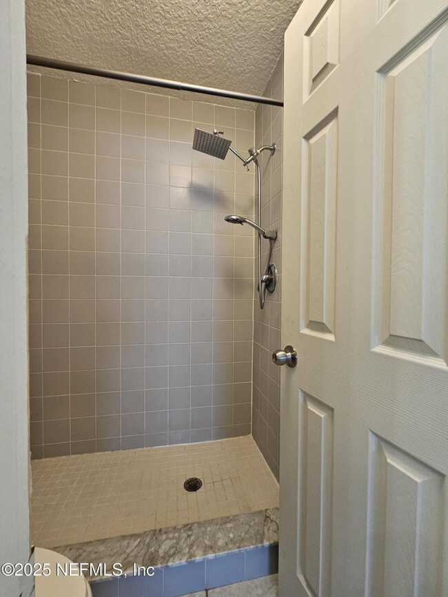 Building Photo - 1107 Sea Hawk Dr