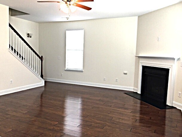 Building Photo - 452 Brick Kiln Dr