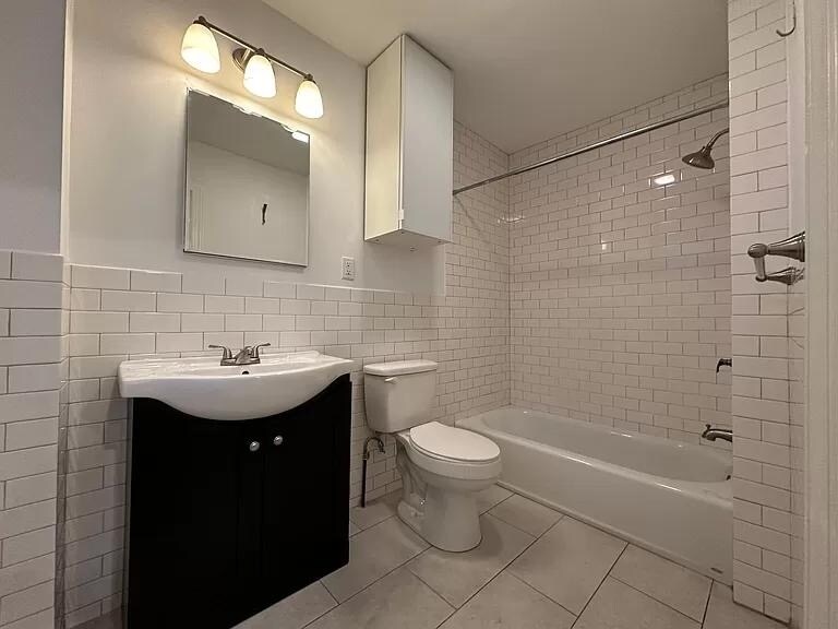 Building Photo - 287 Monticello Ave